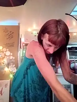 whitetrashdirtyslut's Webcam Show