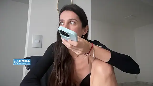 XXX chat uživo modela meowgic