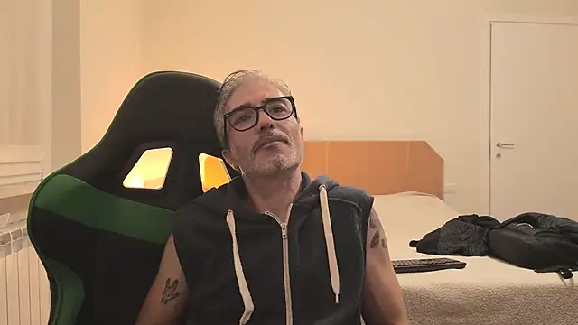 Webkamerová show KennyForU77