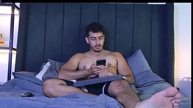 muscle_ares Show Webcam