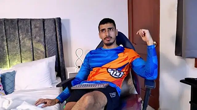 muscle_ares 网络视讯表演