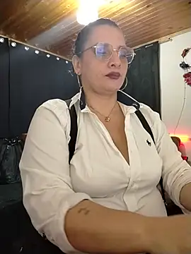 Aleja_Gonzales' Webcam Show