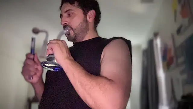 bleauxpuff Show in webcam