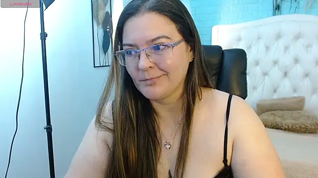 צ'אט XXX בשידור חי של MsJossie
