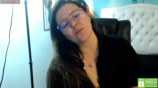 MsJossie Adlı Modelin Canlı XXX Sohbeti