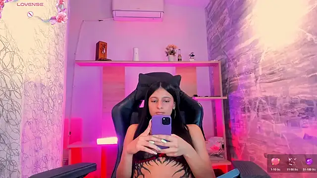 Онлайн чат XXX Agathaargent_
