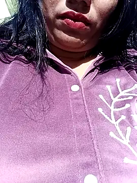 Desi_Biwi's Webcam Show