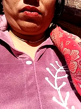 Desi_Biwi Show in webcam