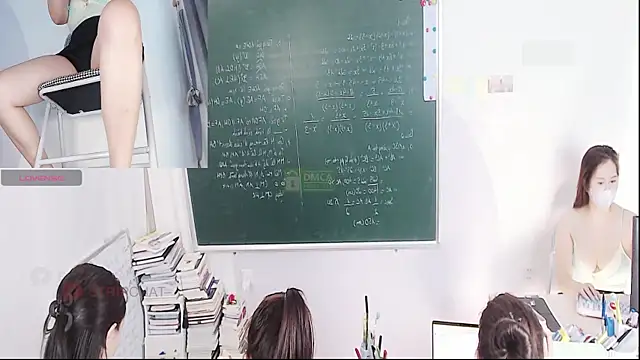_Math_: διαδικτυακό σόου στην κάμερα