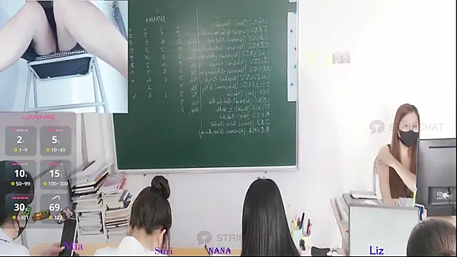 _Math_: διαδικτυακό σόου στην κάμερα