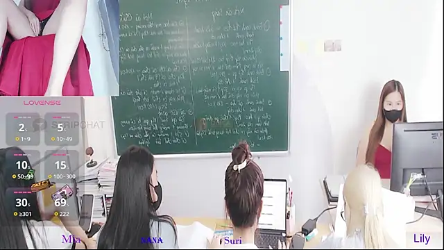 Show modela _Math_ na web-kameri