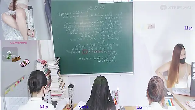 _Math_: διαδικτυακό σόου στην κάμερα