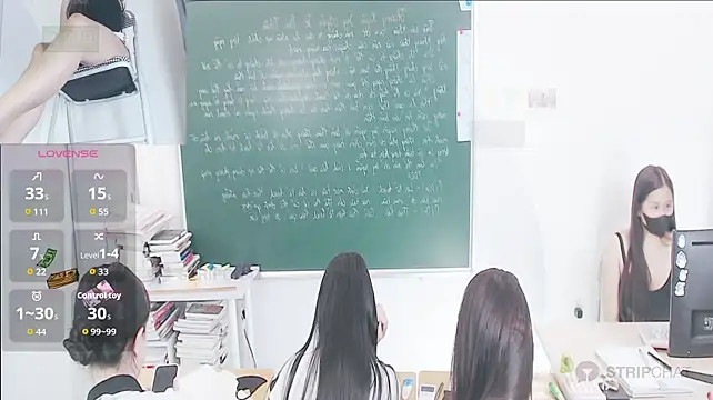 _Math_: διαδικτυακό σόου στην κάμερα