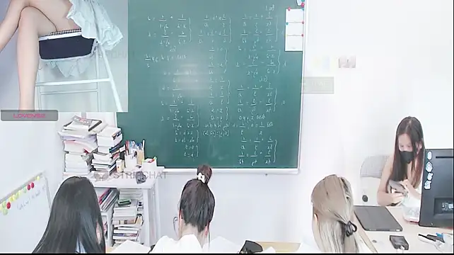 _Math_: вебкам-шоу