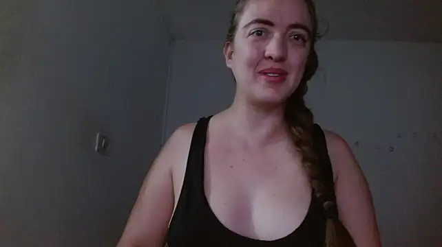 Venus_Santana Adlı Modelin Canlı XXX Sohbeti