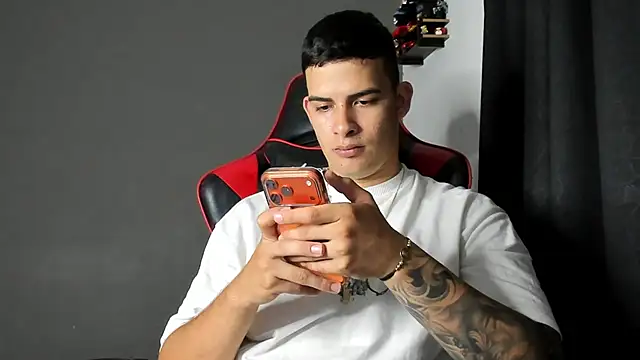 Онлайн чат XXX jacob_firexx