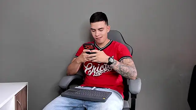 Chat +18 de jacob_firexx ao vivo