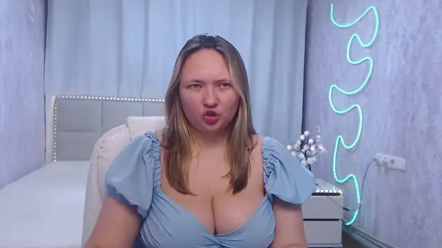 XXX chat uživo modela SallyVerda