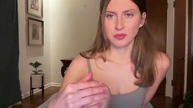 YUMIandbigWOLF's Live XXX Chat