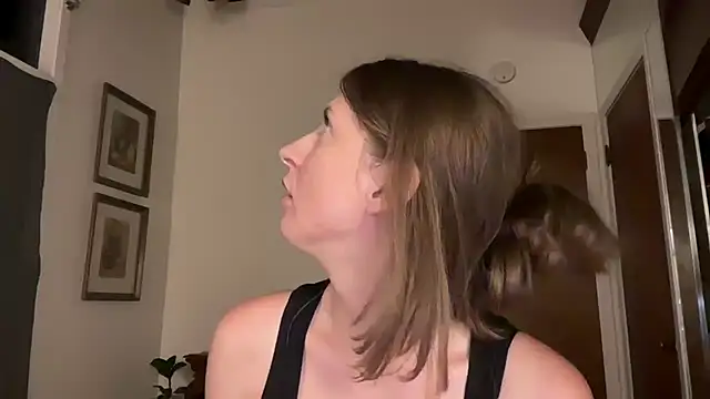 XXX chat uživo modela YUMIandbigWOLF