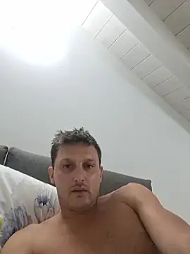 Mago929n Webbikameraesitys