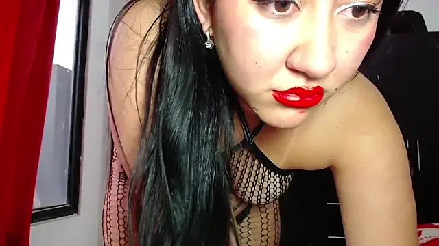 LuciaTomson 라이브 XXX 채팅