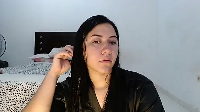 LuciaTomson's Live XXX Chat