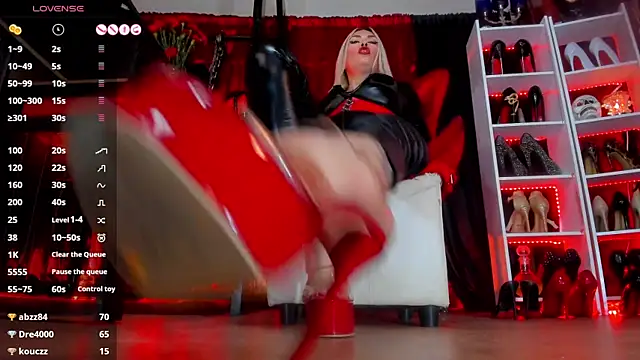 צ'אט XXX בשידור חי של MistressAndre