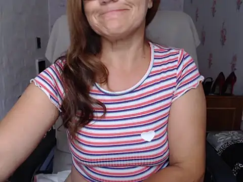 KittyyLaBeauty: απευθείας συνομιλία ΧΧΧ