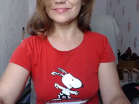 Chat XXX en directo de KittyyLaBeauty