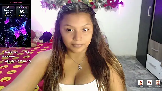 צ'אט XXX בשידור חי של sexysusan4you