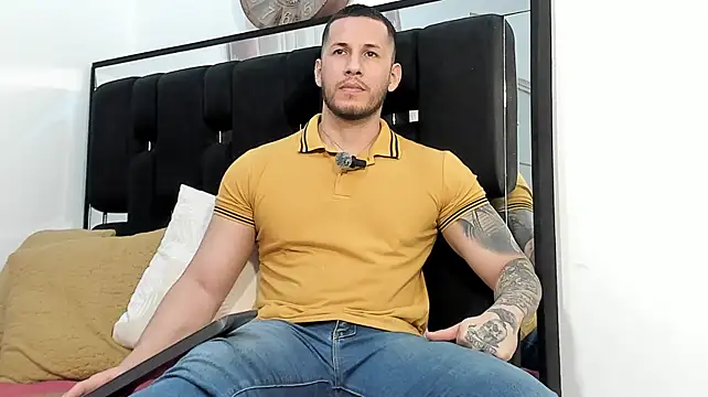 George_Diesell Adlı Modelin Web Kamerası Şovu