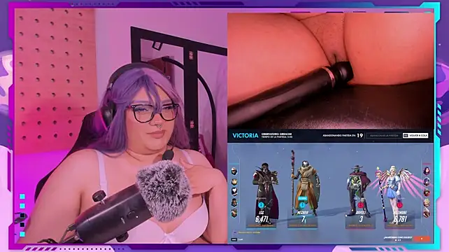 Živý XXX chat MegariaB