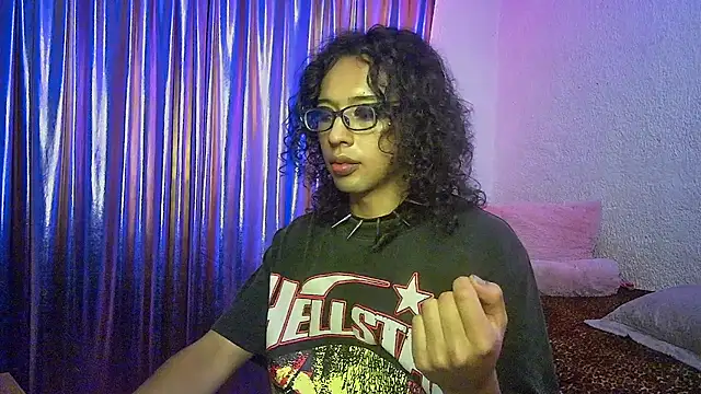 angelsdustxxx webkamerás műsora