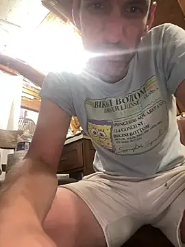 Haztogo4me's Webcam Show