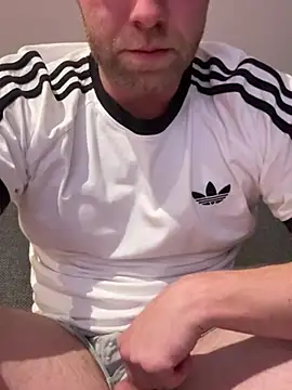 Younggermanboy69 Show Webcam