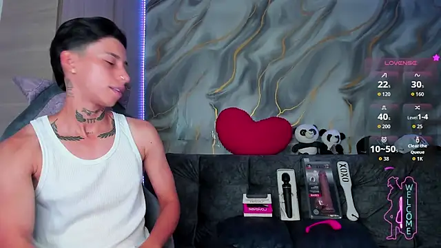 Chatroom XXX en direct de AmberAdams_