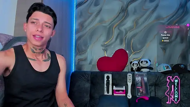 צ'אט XXX בשידור חי של AmberAdams_