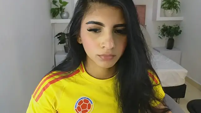 maiaa_ruiz's Live XXX Chat