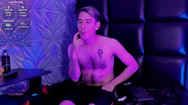 MikeSlav3 Show Webcam