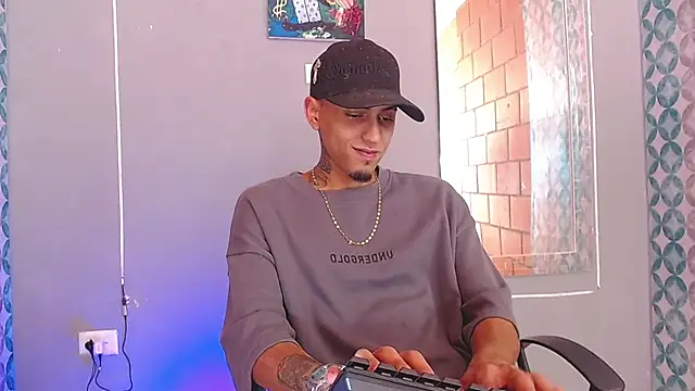 Liam_lee webkamerás műsora