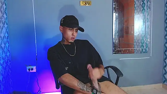 הופעת וובקאם של Liam_lee