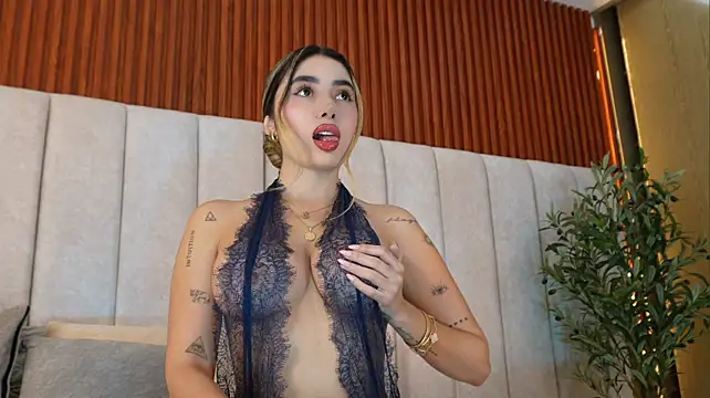 Annyy_Rosse's Webcam Show