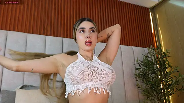 Annyy_Rosse Adlı Modelin Web Kamerası Şovu