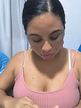Francesca_ferrari Show in webcam