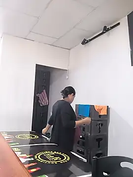 Francesca_ferrariのライブXXXチャット