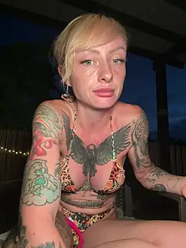 Chat XXX en directo de haileyhope_