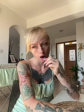 Czat XXX na żywo – haileyhope_