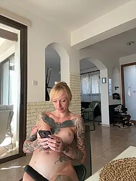 haileyhope_'s Live XXX Chat