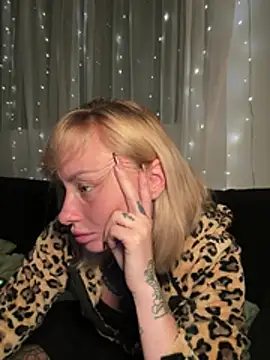haileyhope_'s Live XXX Chat